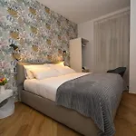 Apartament Mimi *